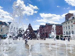 Karlsruhe: Wasserspiele am Marktplatz sind wieder in Betrieb