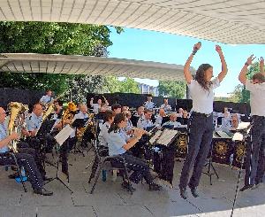Sommerfest der Zoofreunde mit dem Polizeimusikkorps auf der Seebühne